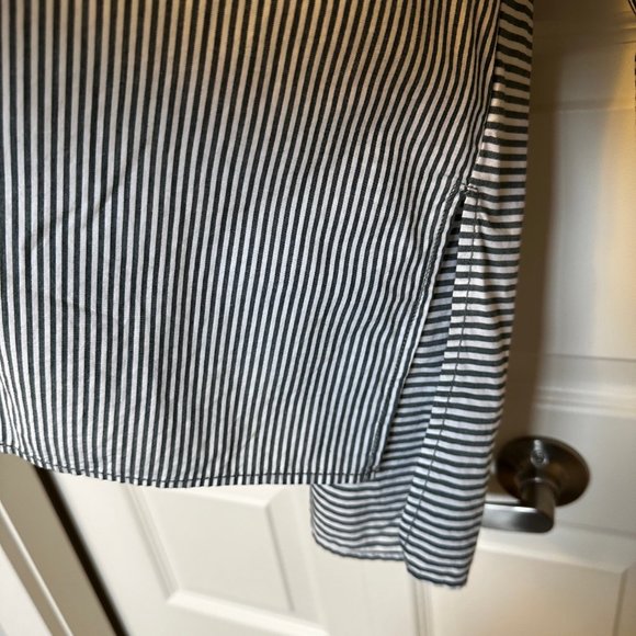 Free People Oversized Ladies Shirt - Picture 3 of 5